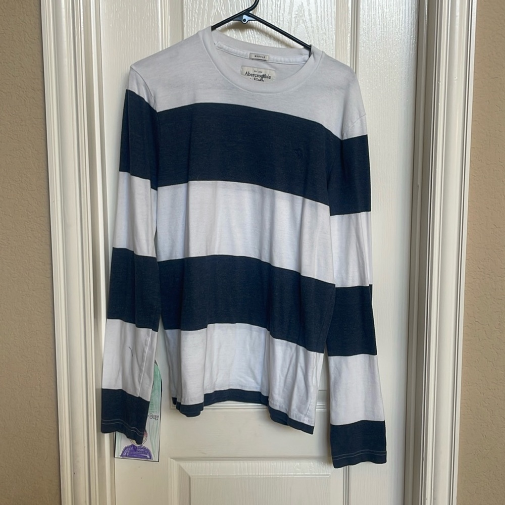 Abercrombie & Fitch Long sleeve striped shirt size large